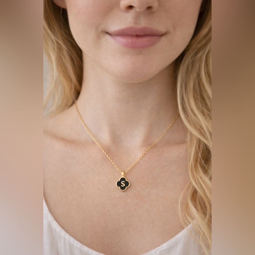 NEW Womens Stainless Steel Goldtone Black Clover Initial S Necklace 17.5"